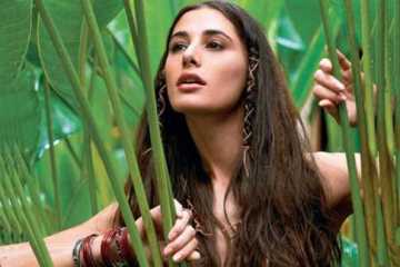 বনে নার্গিসকে \\\'গার্ড অব অনার\\\'